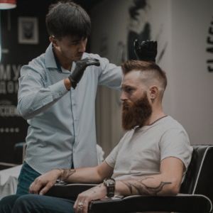 Tecnicatura en Peluquería Profesional Masculina.